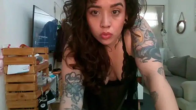 Snapshot of GypsyMamacita chatting on 09/23/25, 07:54 GypsyMamacita online show from 09/23/25, 07:54