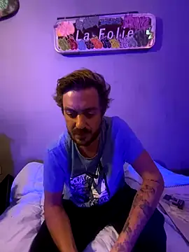 Snapshot of 3615-ULLA chatting on 11/21/25, 03:05 3615-ULLA online show from 11/21/25, 03:05