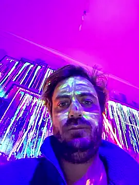 Snapshot of 3615-ULLA chatting on 10/25/25, 05:17 3615-ULLA online show from 10/25/25, 05:17