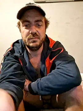 Snapshot of 3615-ULLA chatting on 11/08/25, 05:44 3615-ULLA online show from 11/08/25, 05:44