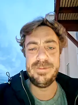 Snapshot of 3615-ULLA chatting on 11/10/25, 04:45 3615-ULLA online show from 11/10/25, 04:45