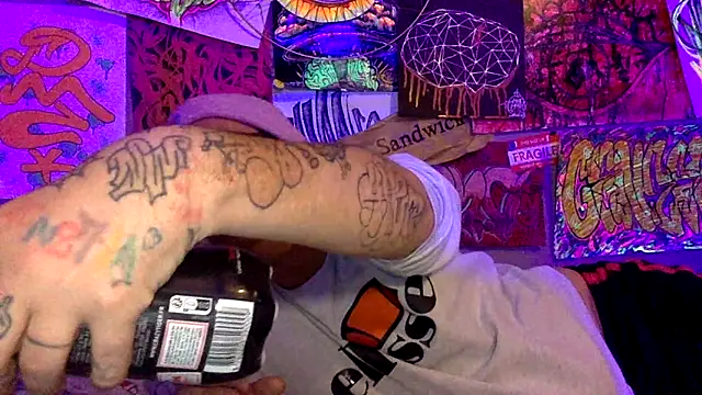 3615-ULLA online show from 04/05/26, 10:05