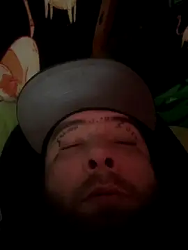 Snapshot of 6Mag6ick6 chatting on 11/13/25, 06:01 6Mag6ick6 online show from 11/13/25, 06:01