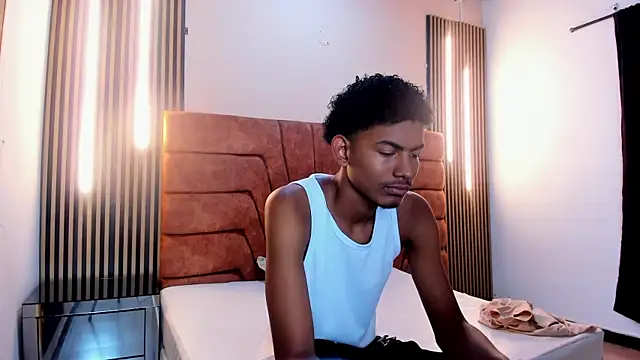 FYKMOR 1 online show from 09/30/25, 03:56