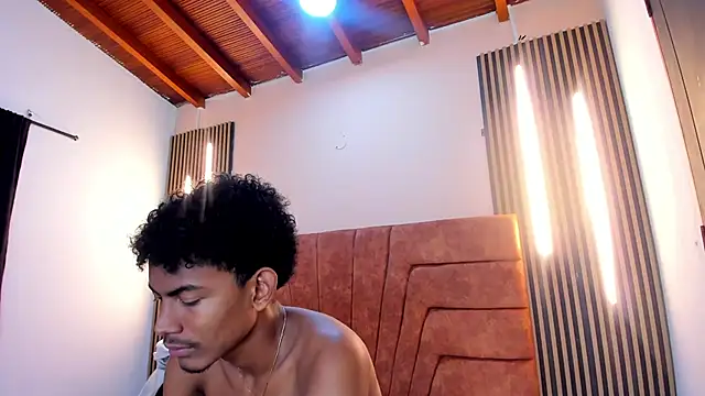 FYKMOR 1 online show from 10/23/25, 04:00