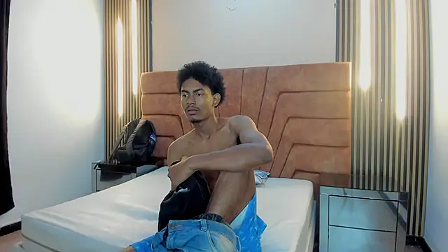 FYKMOR 1 online show from 12/04/25, 07:46