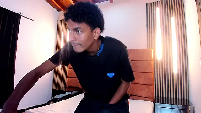 FYKMOR 1 online show from 10/20/25, 03:52