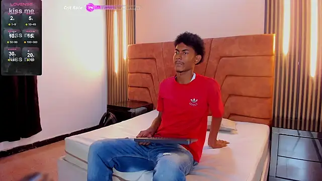 FYKMOR 1 online show from 11/18/25, 08:01