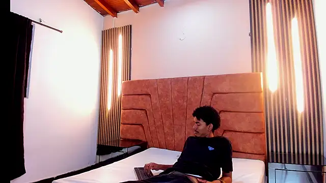 FYKMOR 1 online show from 11/10/25, 03:55