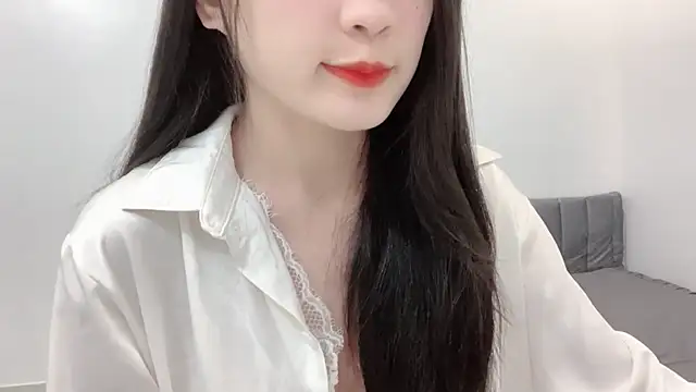 Snapshot of ___Lily___ chatting on 05/05/26, 03:48 Lily online show from 05/05/26, 03:48