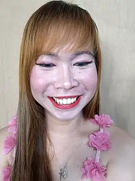Snapshot of Tsfelicity_youngxx chatting on 05/14/26, 01:19 Tsfelicity youngxx online show from 05/14/26, 01:19