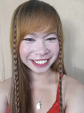 Snapshot of Tsfelicity_youngxx chatting on 06/17/26, 04:28 Tsfelicity youngxx online show from 06/17/26, 04:28