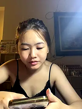 Lucky-nice202 online show from 10/18/25, 05:04