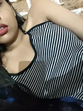KARISHMA-STRIP online show from 09/24/25, 08:32