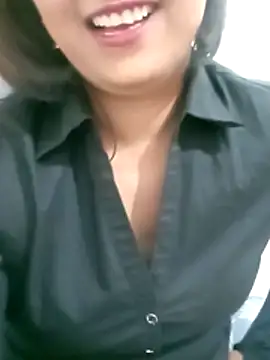 Queen Kushi4 online show from 04/30/26, 08:57