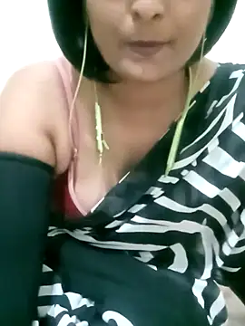 Snapshot of Queen_Kushi4 chatting on 09/23/25, 05:31 Queen Kushi4 online show from 09/23/25, 05:31