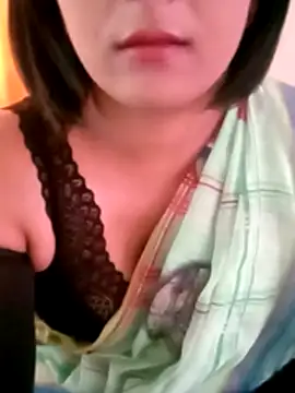 Snapshot of Queen_Kushi4 chatting on 07/15/26, 10:00 Queen Kushi4 online show from 07/15/26, 10:00