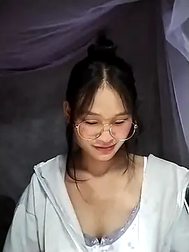 saronla 03 online show from 11/14/25, 02:32