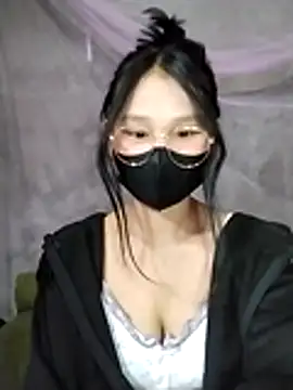 saronla 03 online show from 11/27/25, 02:23