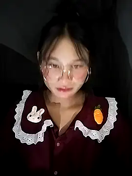 Snapshot of saronla_03 chatting on 09/12/25, 02:39 saronla 03 online show from 09/12/25, 02:39