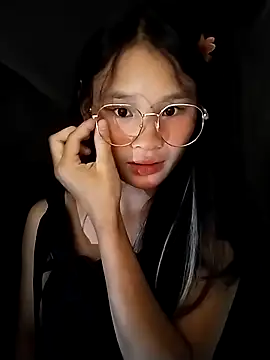 Snapshot of saronla_03 chatting on 09/22/25, 02:45 saronla 03 online show from 09/22/25, 02:45