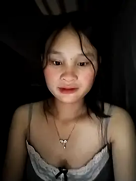 Snapshot of saronla_03 chatting on 10/06/25, 07:42 saronla 03 online show from 10/06/25, 07:42