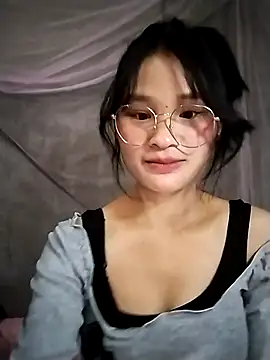 saronla 03 online show from 12/19/25, 06:49