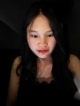 Snapshot of saronla_03 chatting on 09/14/25, 03:12 saronla 03 online show from 09/14/25, 03:12