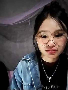 saronla 03 online show from 12/05/25, 02:00