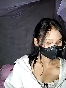 saronla 03 online show from 11/05/25, 04:04