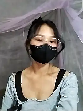 saronla 03 online show from 12/13/25, 08:04