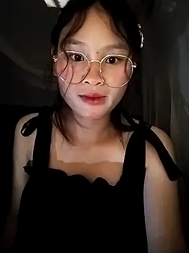 Snapshot of saronla_03 chatting on 09/16/25, 06:14 saronla 03 online show from 09/16/25, 06:14