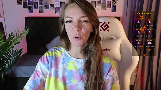 Jesica mooon online show from 10/04/25, 01:29