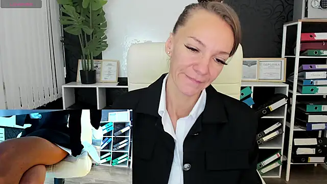 Jesica mooon online show from 09/19/25, 01:31