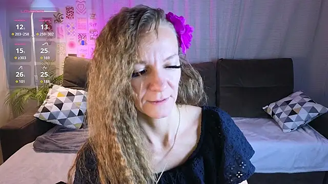 Jesica mooon online show from 10/18/25, 01:29