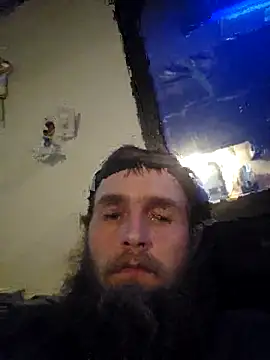 Snapshot of high3ndlowlife chatting on 05/18/26, 03:28 high3ndlowlife online show from 05/18/26, 03:28