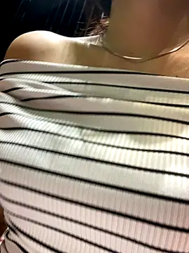   BabyShowPublic   online show from 11/15/25, 03:16