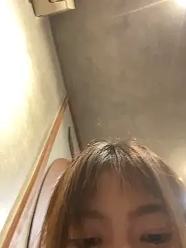   BabyShowPublic   online show from 12/15/25, 04:57