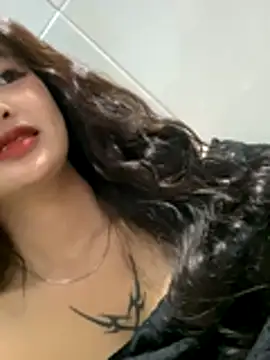   BabyShowPublic   online show from 11/28/25, 03:12