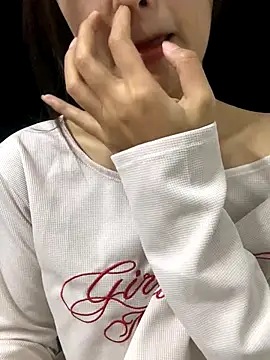   BabyShowPublic   online show from 10/05/25, 01:24