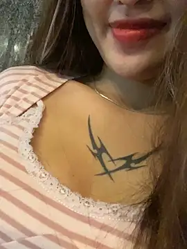   BabyShowPublic   online show from 04/02/26, 01:40