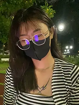   BabyShowPublic   online show from 10/23/25, 11:53