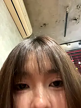   BabyShowPublic   online show from 11/18/25, 02:20