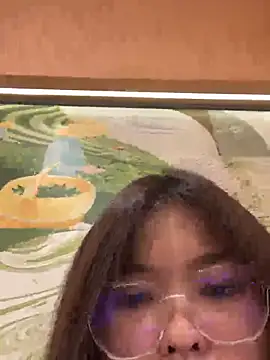   BabyShowPublic   online show from 11/04/25, 11:14