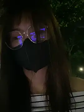   BabyShowPublic   online show from 10/28/25, 02:05