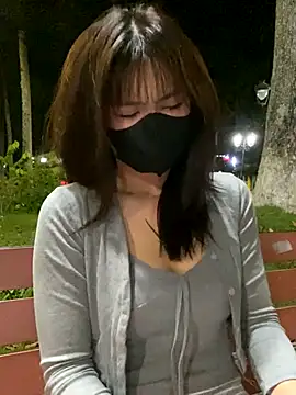   BabyShowPublic   online show from 11/17/25, 01:26