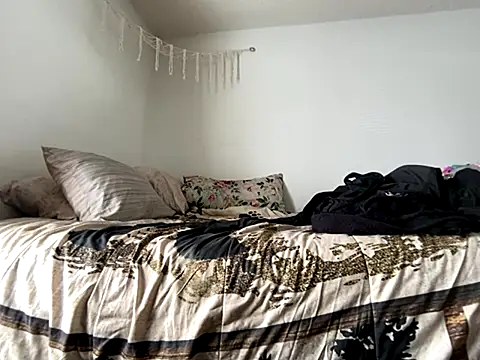 KANDIS864 online show from 11/11/25, 07:08