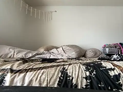 KANDIS864 online show from 11/16/25, 05:39