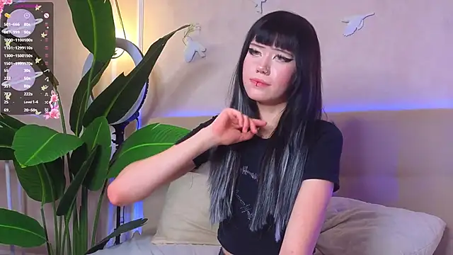 PhyllisSanchez online show from 11/26/25, 08:20