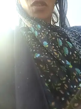 Juhi chawla online show from 11/05/25, 03:31